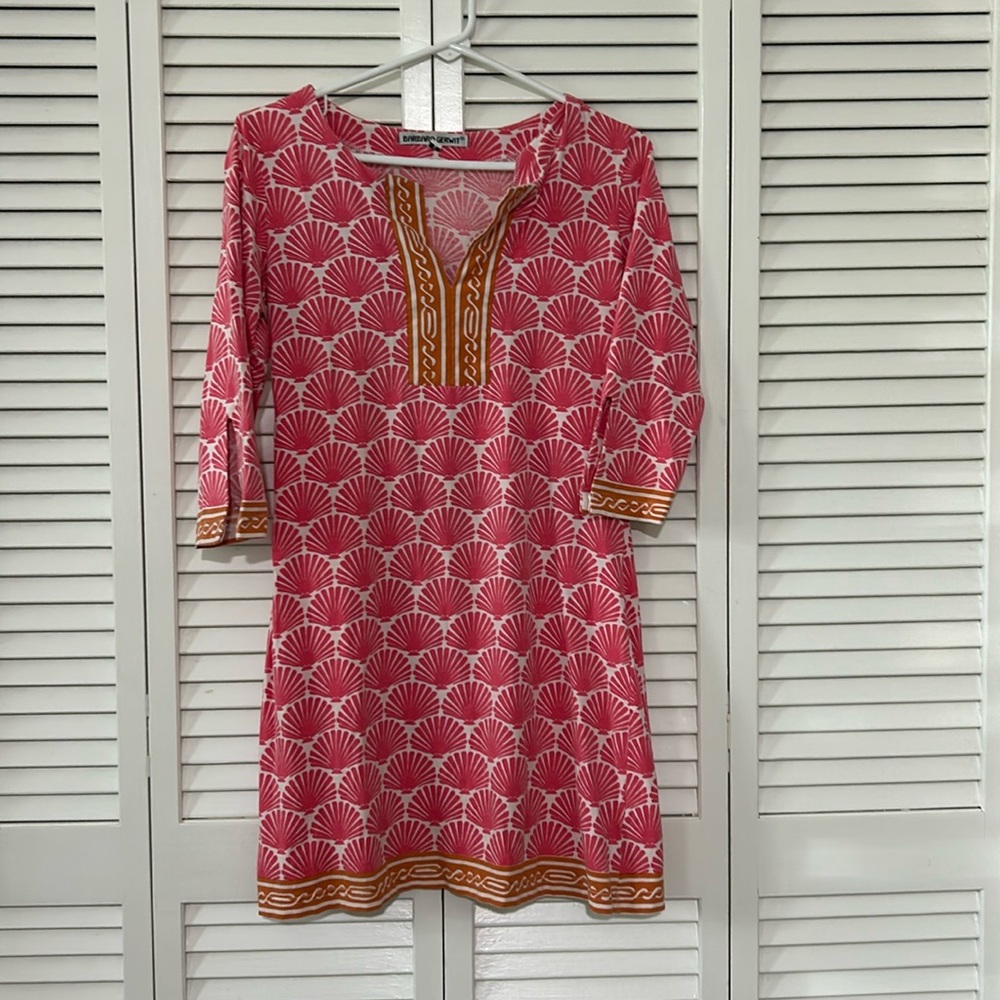 It’s such a comfy dress, you’ll want to wear it all the time !